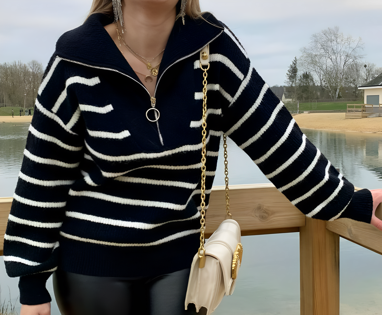 Olivia - Striped sweater with zipper